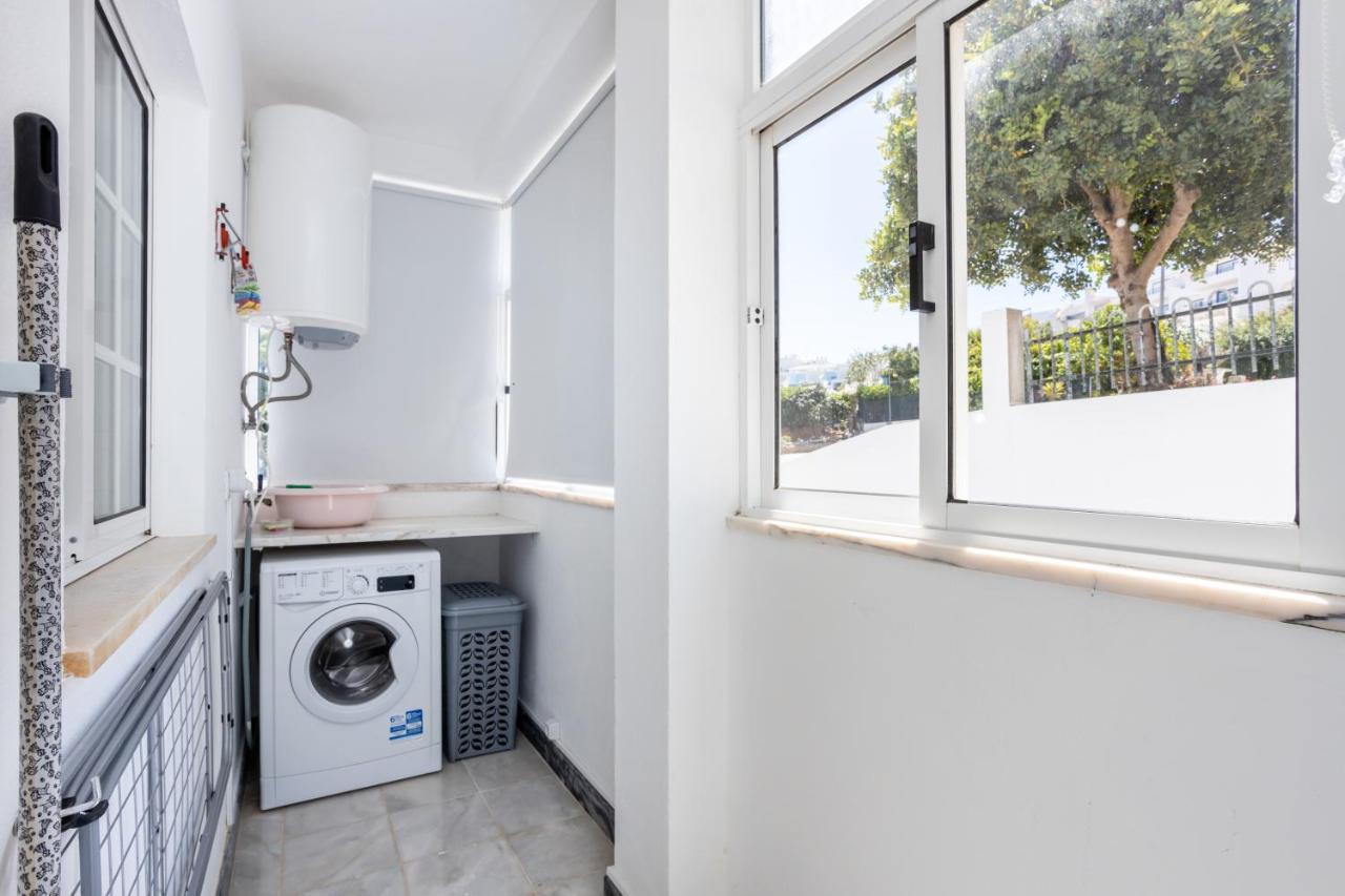 Newly Renovated 2 Bedroom Townhouse - Close To Salema Beach Luaran gambar