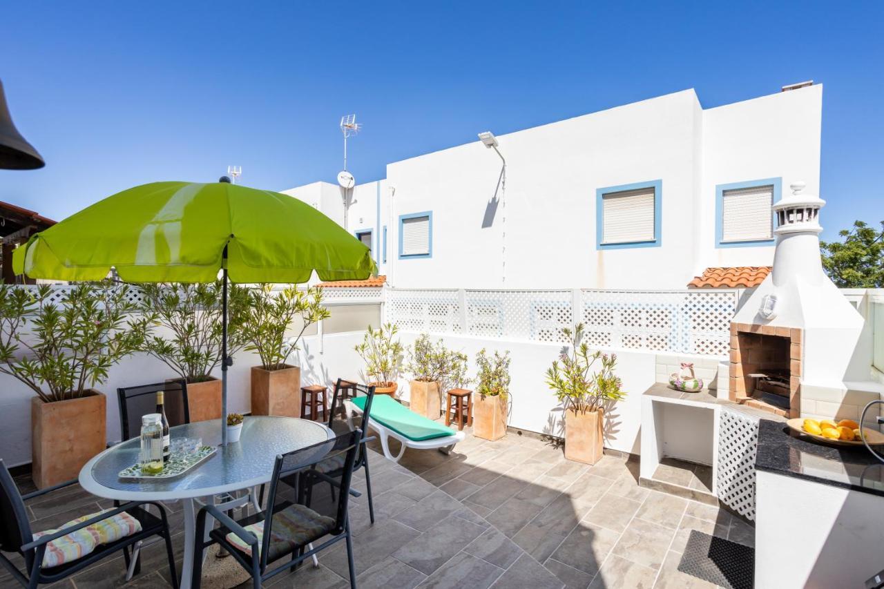 Newly Renovated 2 Bedroom Townhouse - Close To Salema Beach Luaran gambar